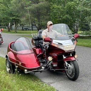 Meet your Posher, Earl